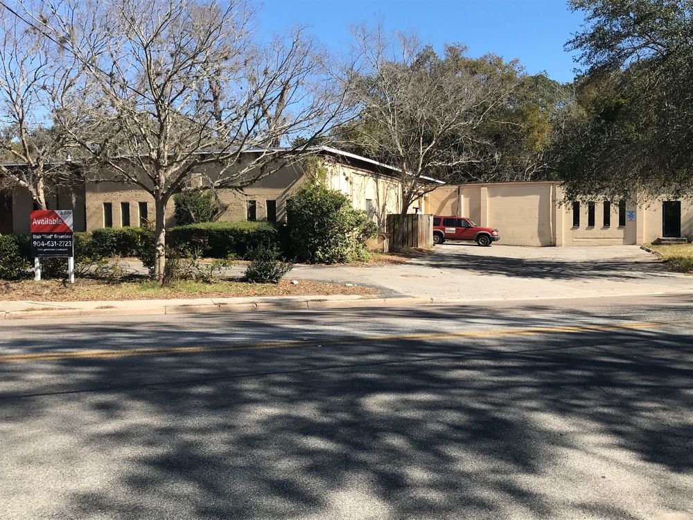 2627 Spring Park Rd, Jacksonville, FL 32207